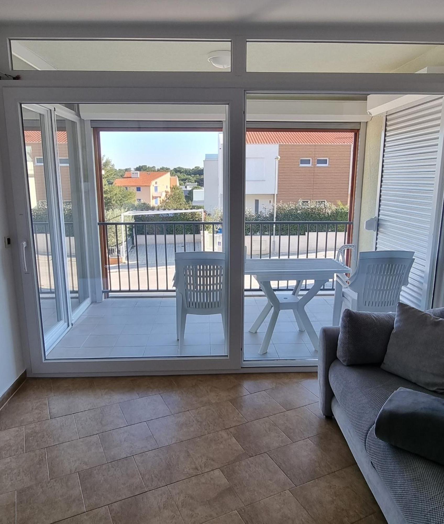 Apartmani Sunce I More Premantura Exterior photo